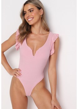 Różowe Body z Haftowanymi Falbankami Lviya ze sklepu born2be.pl w kategorii Body damskie - zdjęcie 180011925