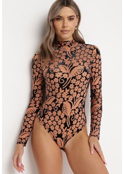 Beżowe Welurowe Body z Półgolfem w Ornamentalny Wzór Mackkes ze sklepu born2be.pl w kategorii Body damskie - zdjęcie 180016978