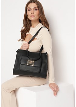Czarna Torebka z Ekoskóry z Naszytą Kieszenią i Metalicznymi Okuciami Htilia ze sklepu born2be.pl w kategorii Torby Shopper bag - zdjęcie 180037015