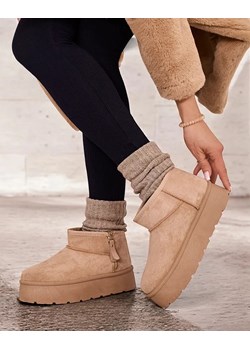 Royalfashion Buty a'la śniegowce damskie na platformie Delgadi ze sklepu royalfashion.pl w kategorii Śniegowce damskie - zdjęcie 180193558
