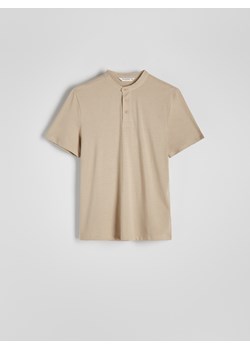 Reserved - Koszulka polo regular ze stójką - beżowy ze sklepu Reserved w kategorii T-shirty męskie - zdjęcie 180228498