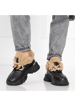 Royalfashion Sportowe czarne buty damskie z futerkiem Flixis ze sklepu royalfashion.pl w kategorii Buty sportowe damskie - zdjęcie 180249696