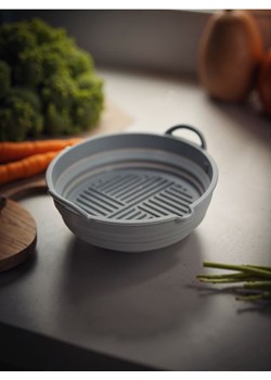Sinsay - Składana okrągła forma do pieczenia w Air Fryer - szary ze sklepu Sinsay w kategorii Akcesoria do pieczenia - zdjęcie 180267216