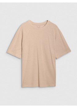 Męski t-shirt oversize 4F 4FRSS25TTSHM2731 - beżowy ze sklepu Sportstylestory.com w kategorii T-shirty męskie - zdjęcie 180275077