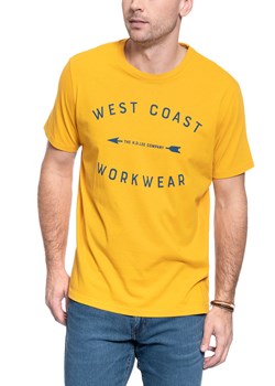 T-SHIRT MĘSKI LEE WORKWEAR TEE REGULAR FIT GOLDEN YELLOW L60BFENF 112113248 ze sklepu YouNeedit.pl w kategorii T-shirty męskie - zdjęcie 180292738