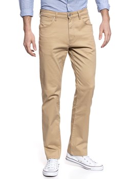 WRANGLER ARIZONA SAND W12OW358N 112126483 ze sklepu YouNeedit.pl w kategorii Spodnie męskie - zdjęcie 180294076