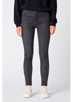 SPODNIE DAMSKIE WRANGLER SKINNY SOFT SHADOW W28KJW10I 112128287 ze sklepu YouNeedit.pl w kategorii Jeansy damskie - zdjęcie 180297017