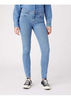 SPODNIE DAMSKIE WRANGLER SKINNY INDIGO SKY W28KKR29G 112128293 ze sklepu YouNeedit.pl w kategorii Jeansy damskie - zdjęcie 180297158