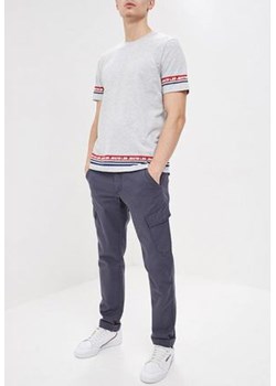 LEE TAPED TEE MĘSKA KOSZULKA T-SHIRT LOGO SHARP GREY MELE L64IFE03 112115802 ze sklepu YouNeedit.pl w kategorii T-shirty męskie - zdjęcie 180298437