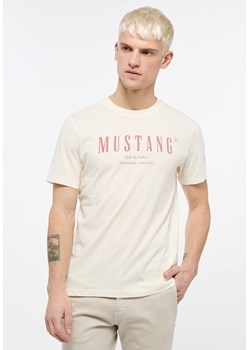 MUSTANG ALEX C PRINT MĘSKI T-SHIRT KOSZULKA LOGO NADRUK PRISTINE 1013802 8001 ze sklepu YouNeedit.pl w kategorii T-shirty męskie - zdjęcie 180300309