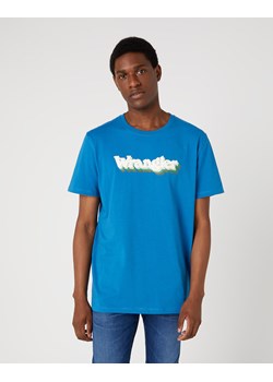 WRANGLER GRAPHIC TEE MĘSKI T-SHIRT KOSZULKA Z NADRUKIEM LOGO DEEP WATER W753EE69F 112331872 - id: 45318 - marki Wrangler - 180301715 WRANGLER GRAPHIC TEE MĘSKI T-SHIRT KOSZULKA Z NADRUKIEM LOGO DEEP WATER W753EE69F 112331872 ze sklepu YouNeedit.pl w kategorii T-shirty męskie - zdjęcie 180301715