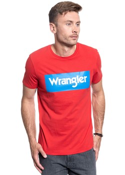WRANGLER SS LOGO TEE FORMULA RED W742FKXWO 112131089 ze sklepu YouNeedit.pl w kategorii T-shirty męskie - zdjęcie 180315056
