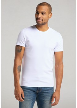 MUSTANG ALEX C EMBROIDERY MĘSKI T-SHIRT KOSZULKA LOGO TEE GENERAL WHITE 1015050 20045 ze sklepu YouNeedit.pl w kategorii T-shirty męskie - zdjęcie 180316709