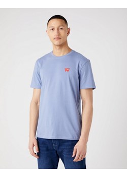 WRANGLER SIGN OFF TEE MĘSKI T-SHIRT LOGO STONE WASH BLUE W70MD3X4Q 112320291 ze sklepu YouNeedit.pl w kategorii T-shirty męskie - zdjęcie 180321929
