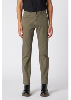 SPODNIE MĘSKIE WRANGLER ARIZONA DUSTY OLIVE W12OXB275 112126486 ze sklepu YouNeedit.pl w kategorii Spodnie męskie - zdjęcie 180323428