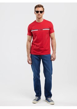 Koszulka męska z nadrukiem czerwona Lexor 603 ze sklepu Big Star w kategorii T-shirty męskie - zdjęcie 180330098