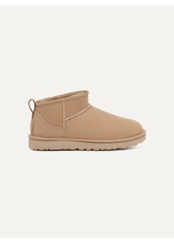 UGG Skórzane botki &quot;Classic Ultra Mini&quot; w kolorze beżowym ze sklepu Limango Polska w kategorii Śniegowce damskie - zdjęcie 180332386