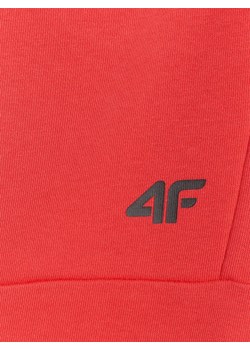 Chłopięce spodnie dresowe joggery 4F 4FJRSS25TTROM1369 - czerwone ze sklepu Sportstylestory.com w kategorii Spodnie chłopięce - zdjęcie 180333927