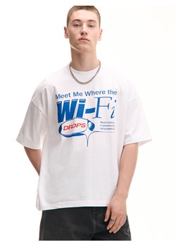 Cropp - Biała koszulka z motywem Wi-Fi - biały ze sklepu Cropp w kategorii T-shirty męskie - zdjęcie 180348305