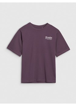 Dziewczęcy t-shirt oversize z nadrukiem 4F 4FJRSS25TTSHF2586 - fioletowy ze sklepu Sportstylestory.com w kategorii Bluzki dziewczęce - zdjęcie 180356675