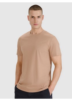 Męski t-shirt basic 4F 4FWSS25TTSHM2074 - brązowy ze sklepu Sportstylestory.com w kategorii T-shirty męskie - zdjęcie 180356709