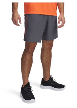 Under Armour Szorty sportowe &quot;Tech Woven&quot; w kolorze szarym ze sklepu Limango Polska w kategorii Spodenki męskie - zdjęcie 180358636
