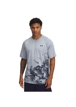 Męska koszulka treningowa Under Armour UA M Tech Fade SS - szara ze sklepu Sportstylestory.com w kategorii T-shirty męskie - zdjęcie 180392398