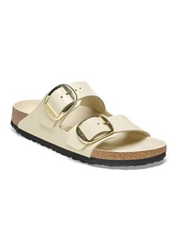 Birkenstock Skórzane klapki &quot;Arizona&quot; w kolorze kremowym ze sklepu Limango Polska w kategorii Klapki damskie - zdjęcie 180393799
