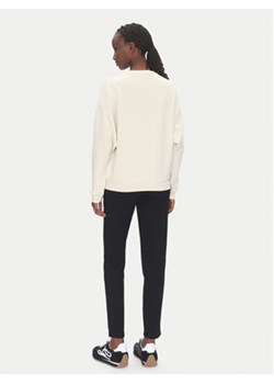 EA7 Emporio Armani Dres 7W000487 AF12501 M1024 Écru Regular Fit ze sklepu MODIVO w kategorii Dresy damskie - zdjęcie 180403409