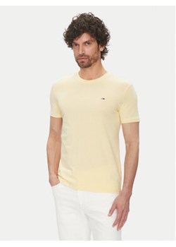 Tommy Jeans T-Shirt DM0DM20363 Żółty Slim Fit ze sklepu MODIVO w kategorii T-shirty męskie - zdjęcie 180404255