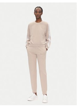 EA7 Emporio Armani Dres 7W000283 AF12501 U6155 Beżowy Regular Fit ze sklepu MODIVO w kategorii Dresy damskie - zdjęcie 180404428