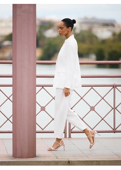 Mohito - Eleganckie spodnie - beżowy ze sklepu Mohito w kategorii Spodnie damskie - zdjęcie 180404696