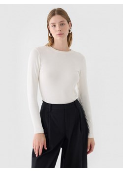 Damski longsleeve Outhorn OTHWAW24TLONF412 - biały - id: 263452 - marki Outhorn - 180408237 Damski longsleeve Outhorn OTHWAW24TLONF412 - biały ze sklepu Sportstylestory.com w kategorii Bluzki damskie - zdjęcie 180408237