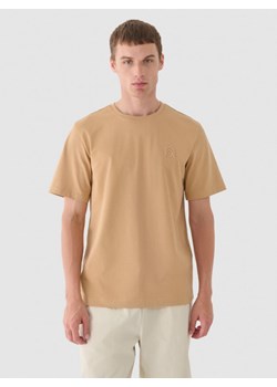 Męski t-shirt basic Outhorn OTHWAW24TTSHM2434 - brązowy ze sklepu Sportstylestory.com w kategorii T-shirty męskie - zdjęcie 180408277