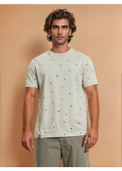 Sinsay - Koszulka z ozdobnym wzorem allover - zielony ze sklepu Sinsay w kategorii T-shirty męskie - zdjęcie 180413935