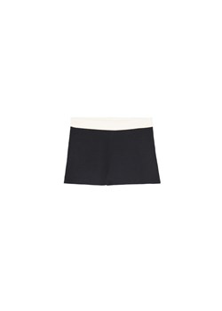 Cropp - Prążkowane czarne szorty - czarny ze sklepu Cropp w kategorii Szorty - zdjęcie 180427286