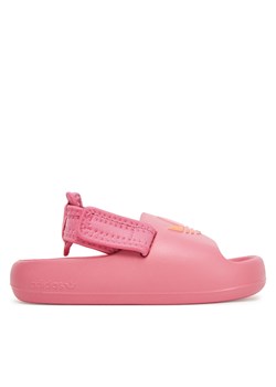 Sandały adidas adiform adilette JP5524 Różowy ze sklepu eobuwie.pl w kategorii Sandały dziecięce - zdjęcie 180428779