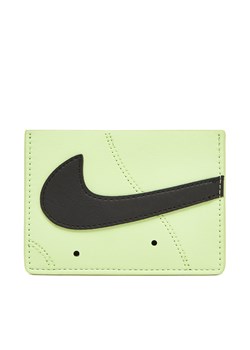 Etui na karty kredytowe Nike Air Force 1 Card Wallet NI-N.100.9738 Zielony ze sklepu eobuwie.pl w kategorii Etui - zdjęcie 180437925