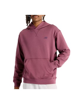 Bluza New Balance MT41534FDP - fioletowa ze sklepu streetstyle24.pl w kategorii Bluzy męskie - zdjęcie 180445629