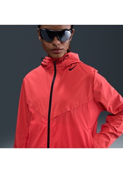 Damska kurtka do biegania Storm-FIT Nike AeroSwift Aerogami - Czerwony ze sklepu Nike poland w kategorii Kurtki damskie - zdjęcie 180449888
