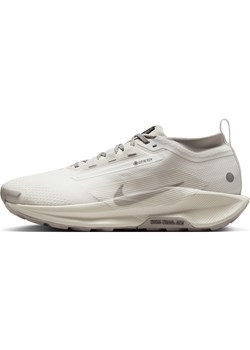Męskie wodoszczelne buty do biegania w terenie Nike Pegasus Trail 5 GORE-TEX SP - Biel ze sklepu Nike poland w kategorii Buty sportowe męskie - zdjęcie 180449896