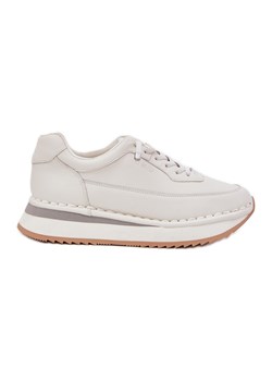 Skórzane Sneakersy Damskie Na Platformie Big Star RR274A333 Białe ze sklepu ButyModne.pl w kategorii Buty sportowe damskie - zdjęcie 180457655