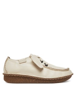 Półbuty Clarks Funny Dream 26181433 Écru ze sklepu MODIVO w kategorii Półbuty damskie - zdjęcie 180484795