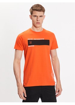 INDICODE T-Shirt Kato 40-949 Czerwony Regular Fit ze sklepu MODIVO w kategorii T-shirty męskie - zdjęcie 181032297
