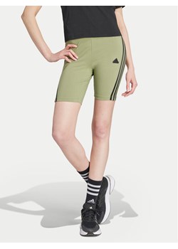 adidas Kolarki Future Icons 3-Stripes IY8109 Zielony Slim Fit ze sklepu MODIVO w kategorii Szorty - zdjęcie 181033576