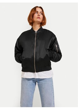 JJXX Kurtka bomber Madison 12224679 Czarny Regular Fit ze sklepu MODIVO w kategorii Kurtki damskie - zdjęcie 181034178