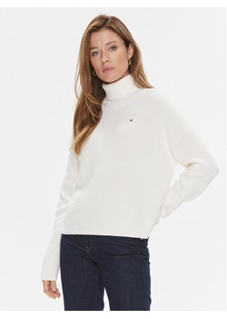 Tommy Hilfiger Golf WW0WW39902 Écru Relaxed Fit ze sklepu MODIVO w kategorii Swetry damskie - zdjęcie 181034787