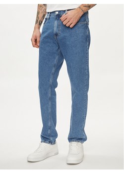 Calvin Klein Jeans Jeansy Authentic J30J324814 Niebieski Straight Fit ze sklepu MODIVO w kategorii Jeansy męskie - zdjęcie 181034798