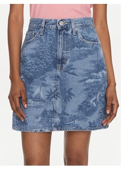 Tommy Jeans Spódnica jeansowa DW0DW17671 Niebieski Regular Fit ze sklepu MODIVO w kategorii Spódnice - zdjęcie 181035757