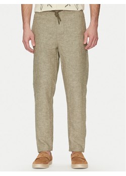 Blend Spodnie materiałowe 20718008 Zielony Regular Fit ze sklepu MODIVO w kategorii Spodnie męskie - zdjęcie 181037056